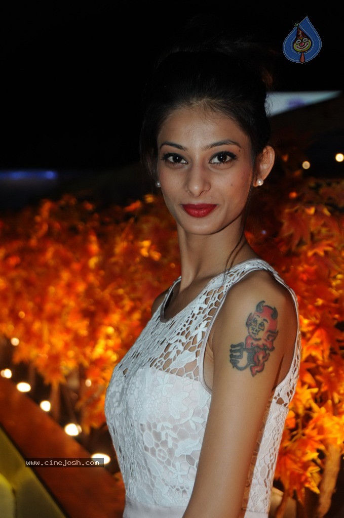 Celebs at Afsaane Sartaaj De Album Launch - 2 / 44 photos