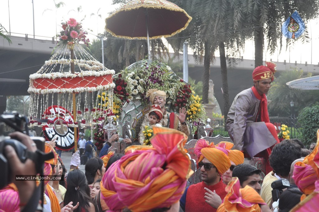 Celebs at Ahana Deol Wedding Reception - 99 / 115 photos