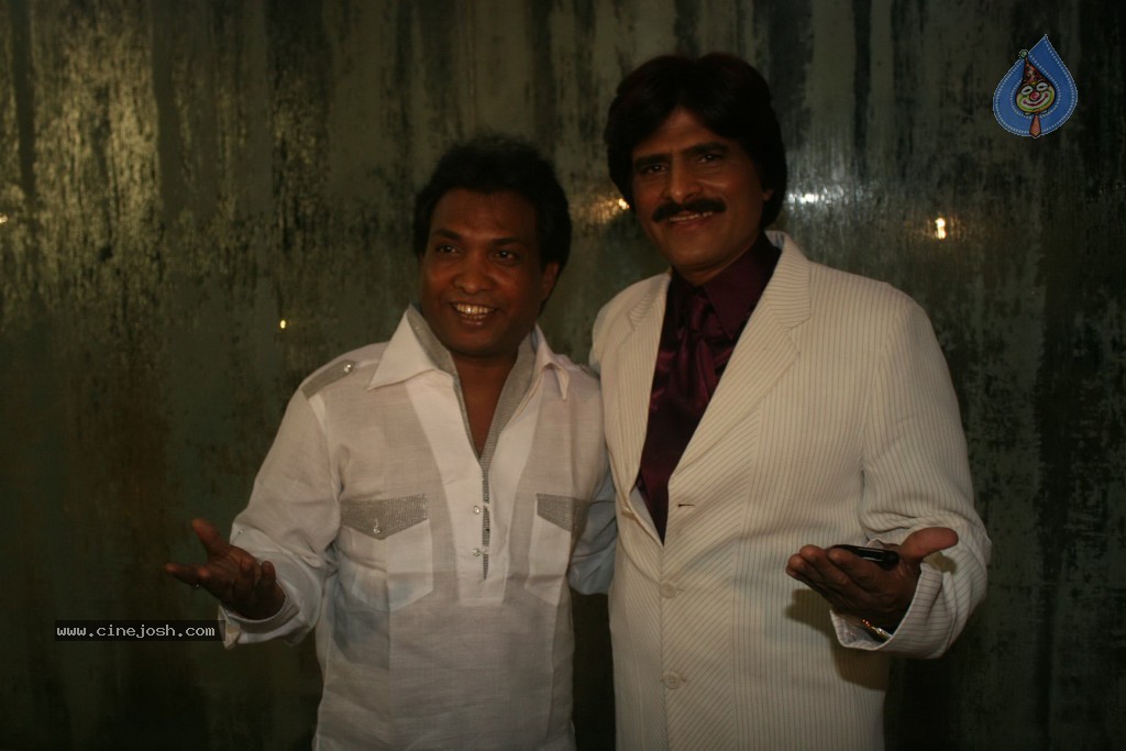 Celebs at All India Achiever Awards - 18 / 61 photos