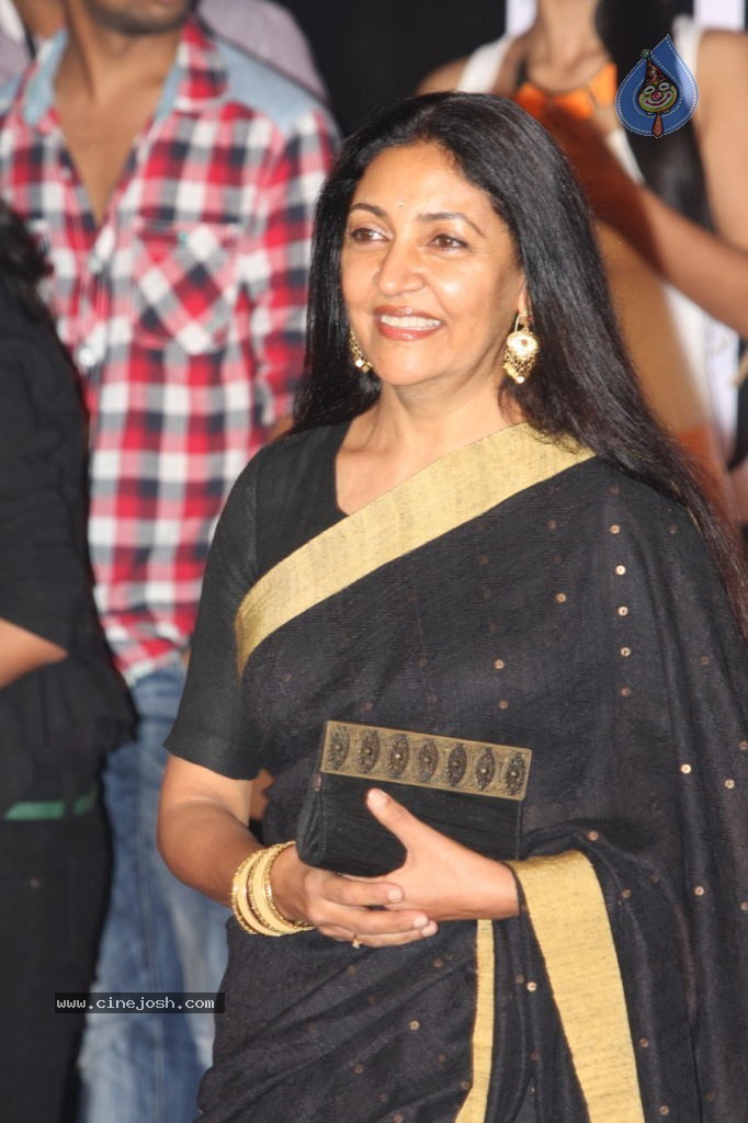 Celebs at Amitabh Bachchan 70th Bday Celebrations - 32 / 184 photos