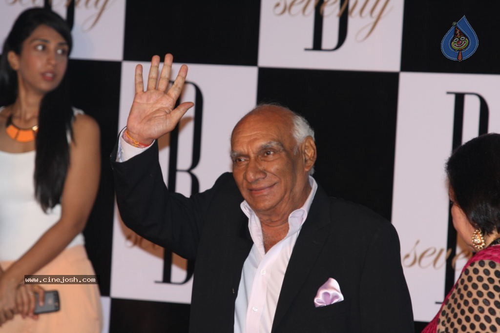 Celebs at Amitabh Bachchan 70th Bday Celebrations - 50 / 184 photos