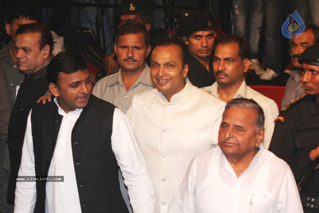 Celebs at Amitabh Bachchan 70th Bday Celebrations - 99 / 184 photos