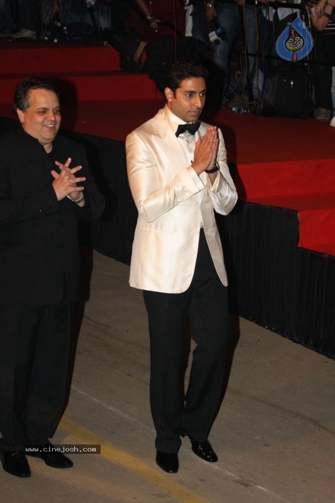 Celebs at Amitabh Bachchan 70th Bday Celebrations - 132 / 184 photos