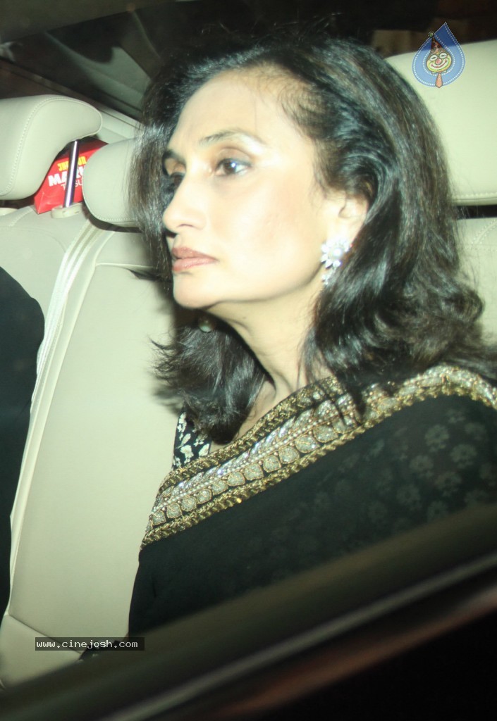 Celebs at Anil Ambani Party - 38 / 58 photos