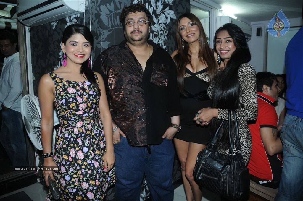 Celebs at Anil Mishra Party - 2 / 20 photos