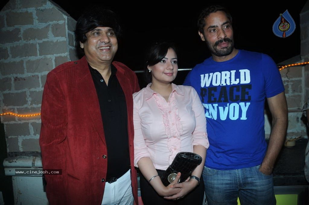 Celebs at Anil Mishra Party - 13 / 20 photos