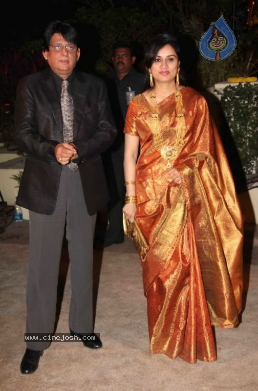 Celebs at Avantika Imran Khan Wedding Reception Set 02 - 32 / 119 photos