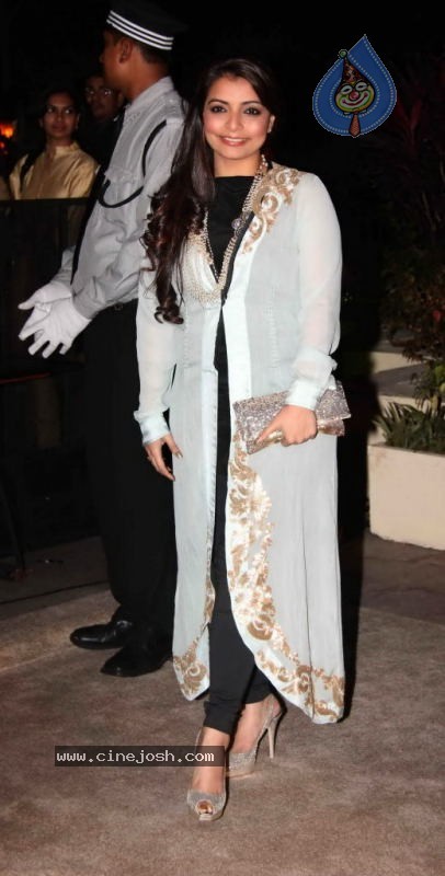 Celebs at Avantika Imran Khan Wedding Reception Set 02 - 58 / 119 photos