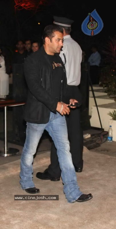 Celebs at Avantika Imran Khan Wedding Reception Set 02 - 59 / 119 photos