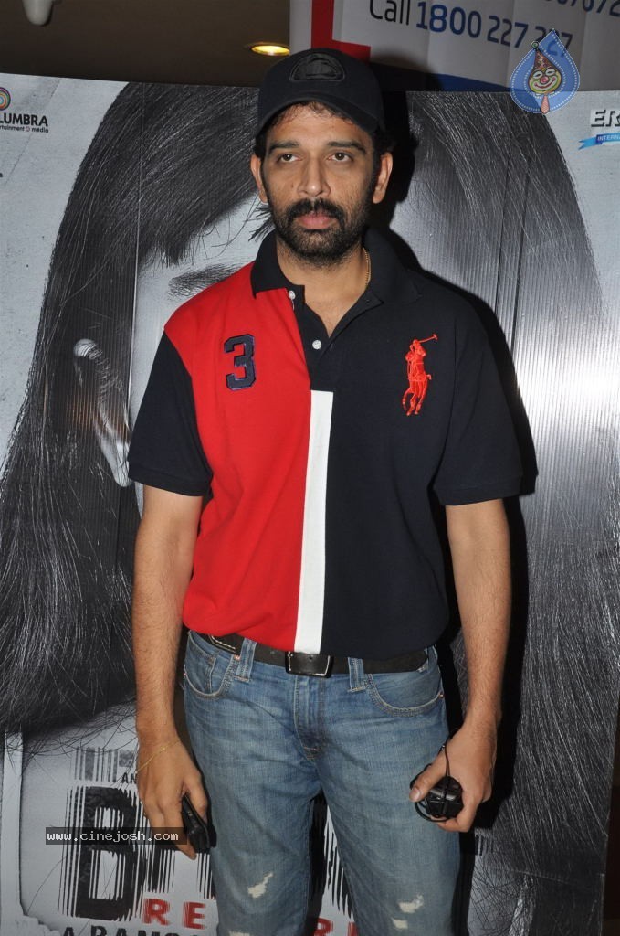 Celebs at Bhoot 3D Premiere Show - 11 / 56 photos