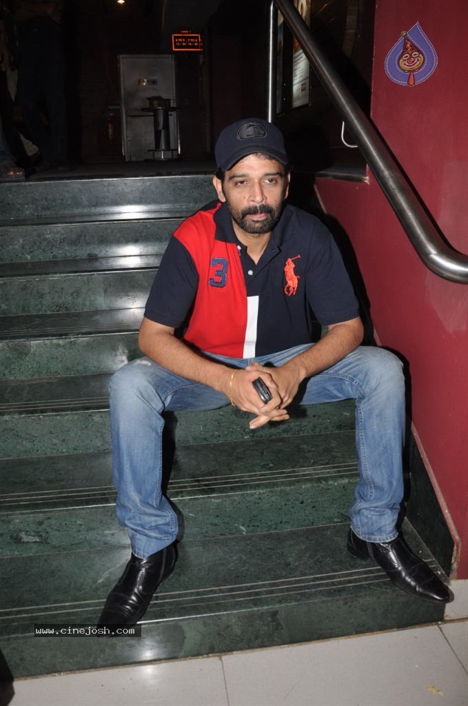 Celebs at Bhoot 3D Premiere Show - 24 / 56 photos