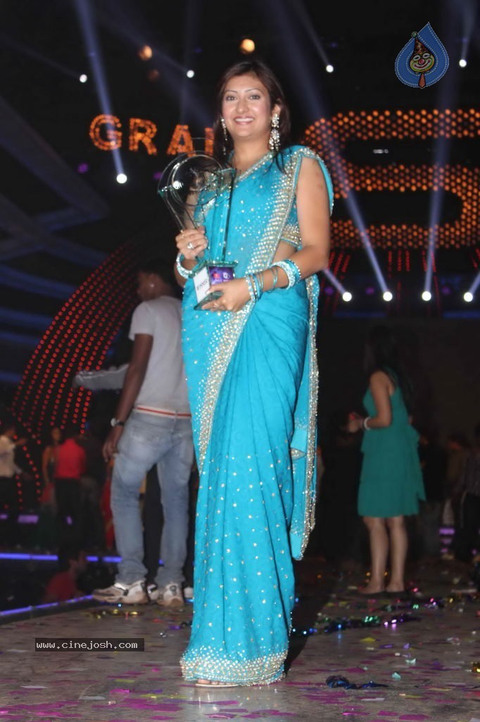 Celebs at Big Boss Grand Finale - 135 / 144 photos