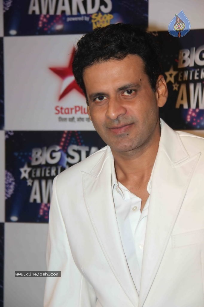 Celebs at BIG STAR Entertainment Awards 2011 - 14 / 114 photos