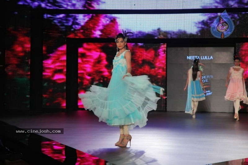 Celebs at Blenders Pride Fashion Tour Show - 22 / 42 photos