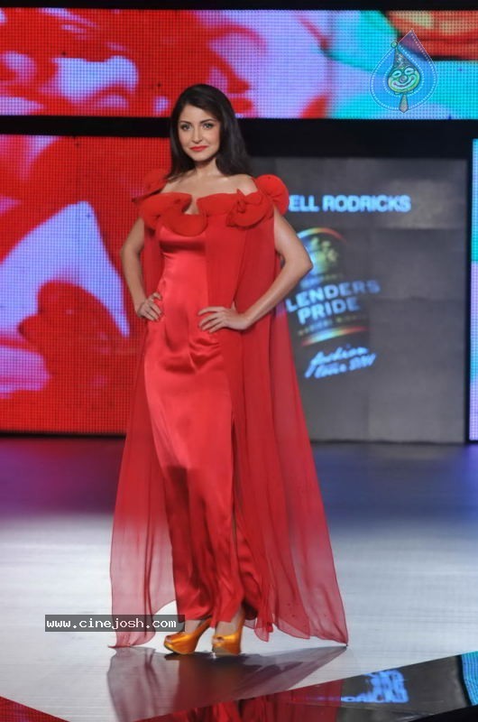 Celebs at Blenders Pride Fashion Tour Show - 33 / 42 photos