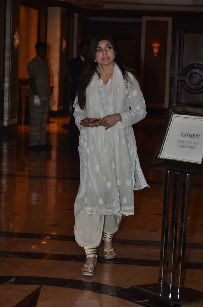 Bolly Celebs at Bobby Chawla Condolence Meet - 25 / 185 photos