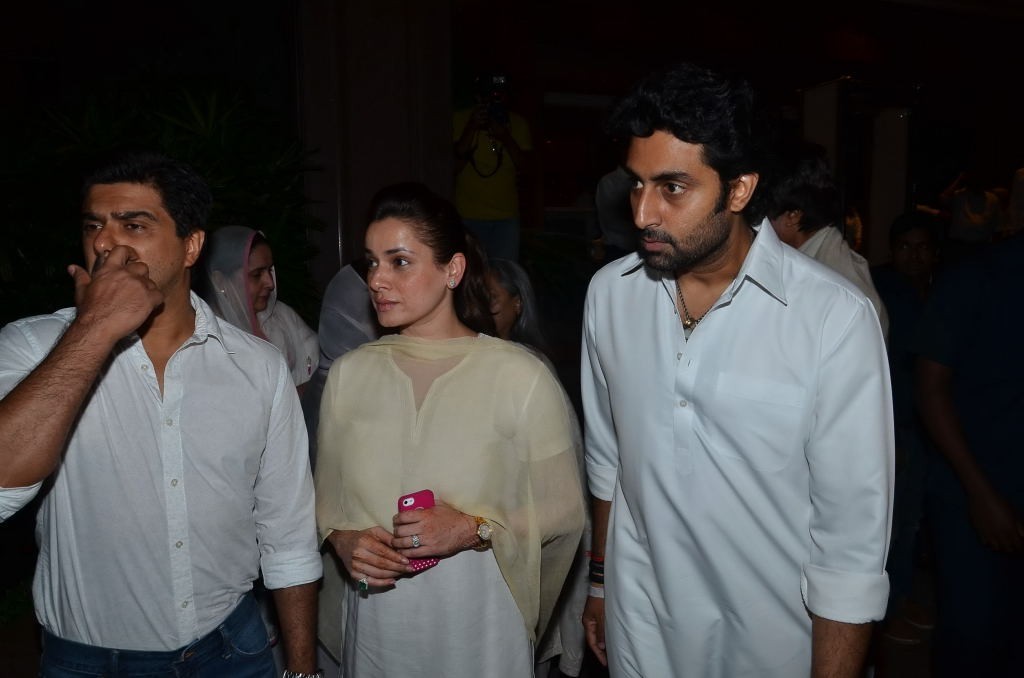 Bolly Celebs at Bobby Chawla Condolence Meet - 82 / 185 photos