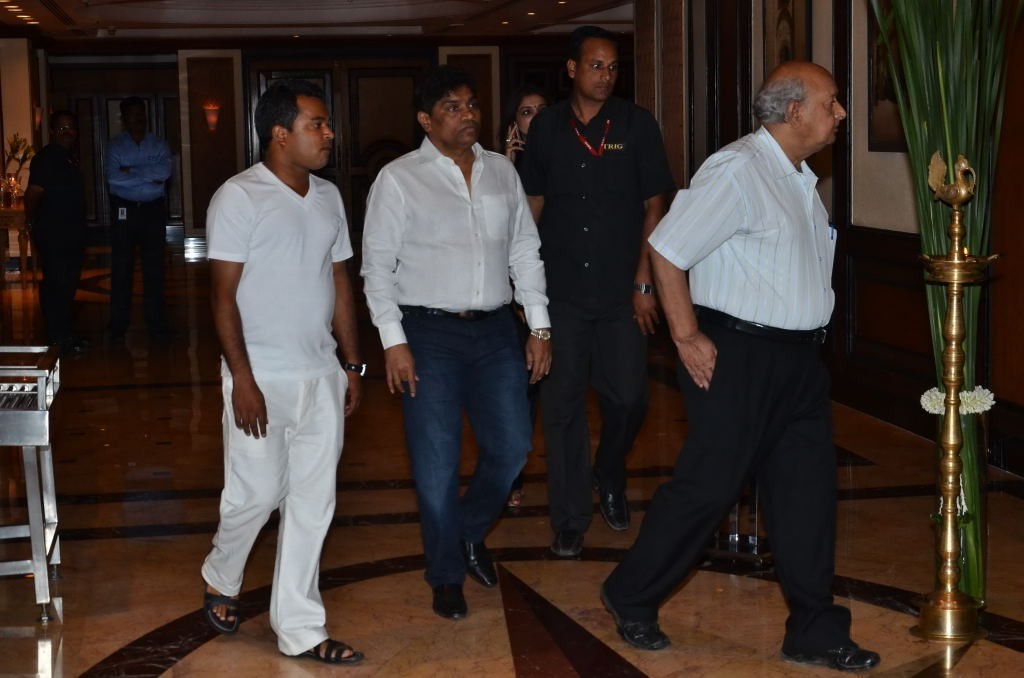 Bolly Celebs at Bobby Chawla Condolence Meet - 85 / 185 photos