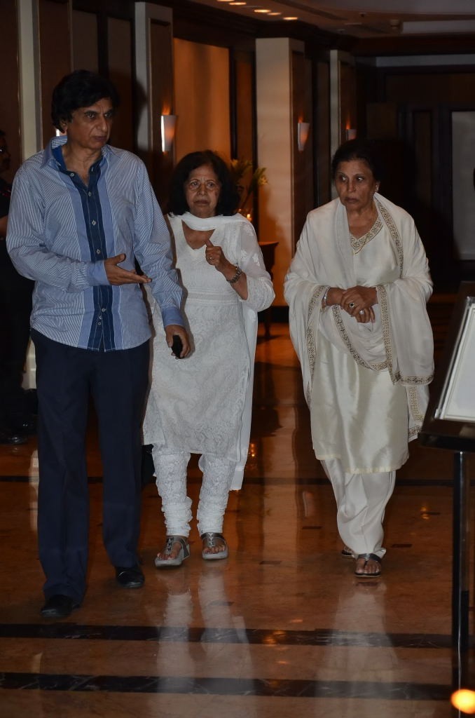 Bolly Celebs at Bobby Chawla Condolence Meet - 92 / 185 photos