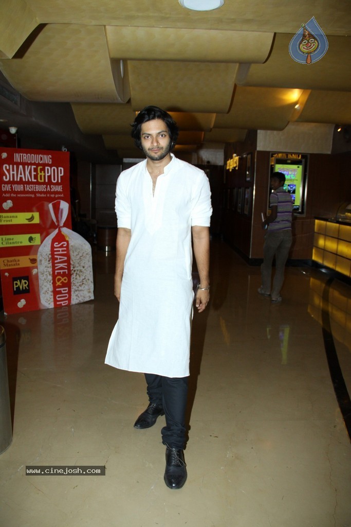 Celebs at Bobby Jasoos Trailer Launch - 92 / 102 photos