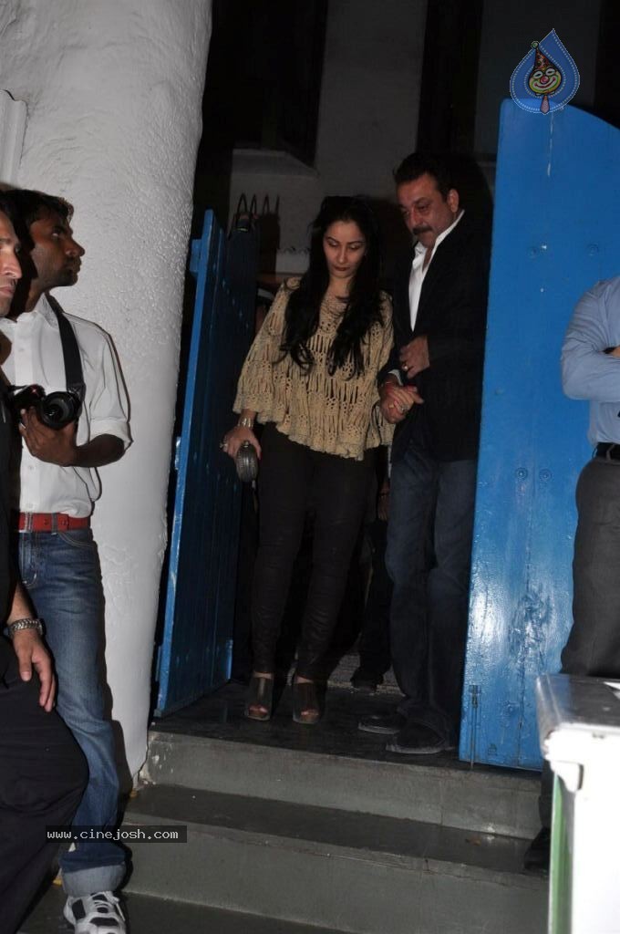 Celebs at Bunty Walia Wedding Reception - 80 / 85 photos