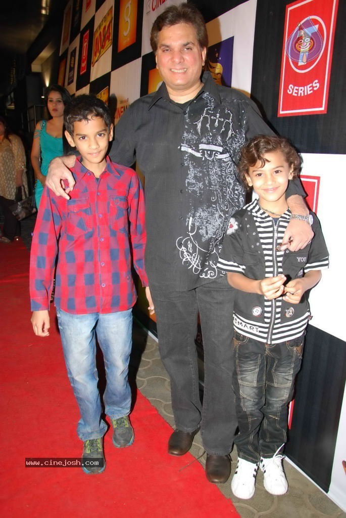 Celebs at Chaalis Chaurasi Movie Premiere Show - 7 / 54 photos