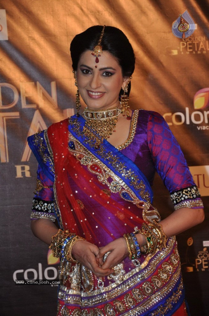 Celebs at Colors Golden Petal Awards 2012 - 38 / 86 photos