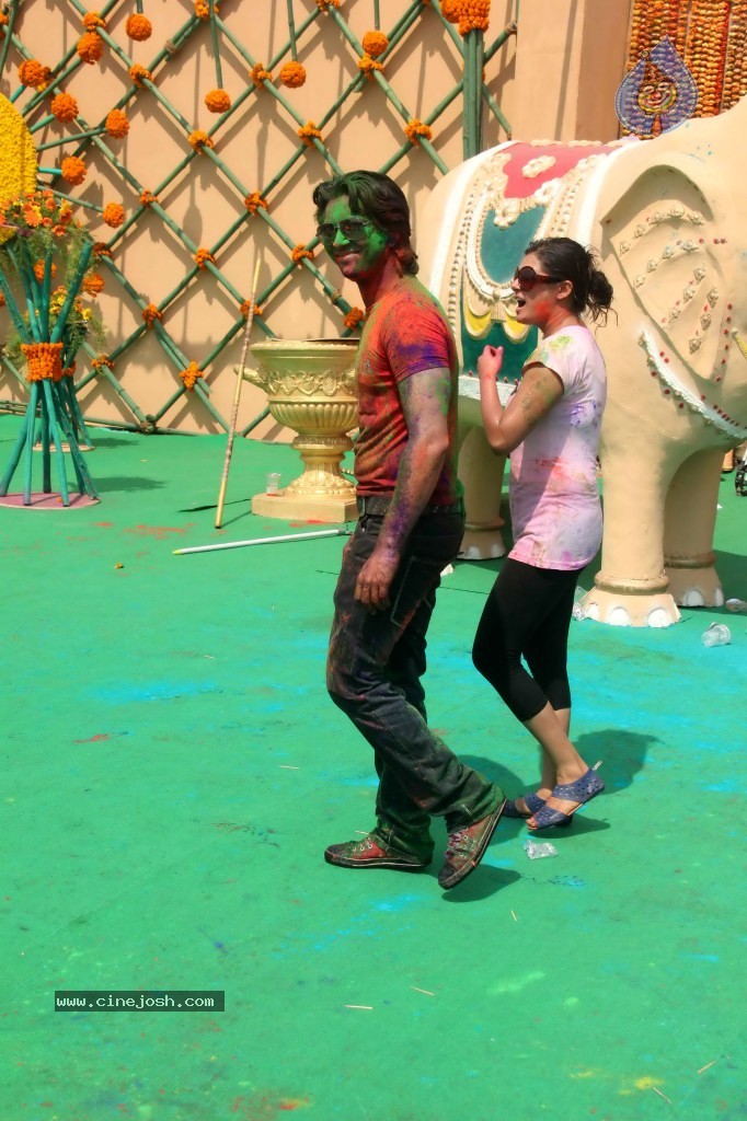 Celebs at Colors Holi Party - 19 / 36 photos