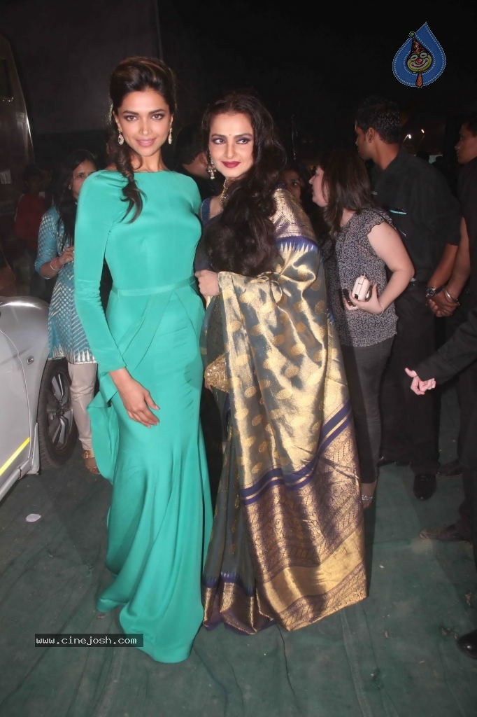 Celebs at Colors Screen Awards 2012 - 120 / 241 photos