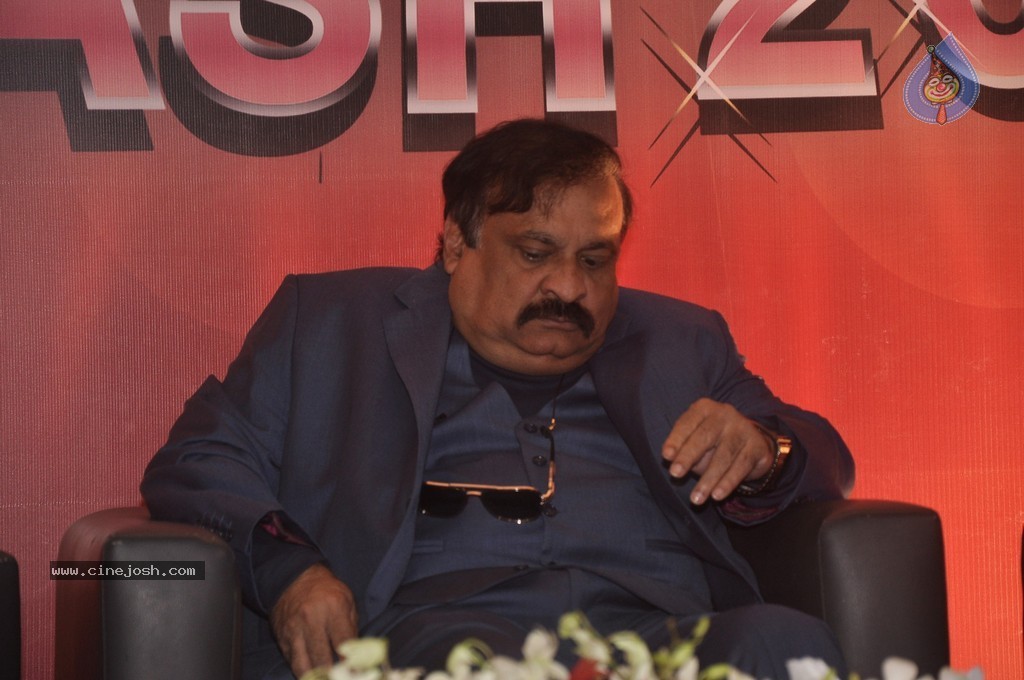 Celebs at Country Club of India New Year Celebrations PM - 53 / 59 photos