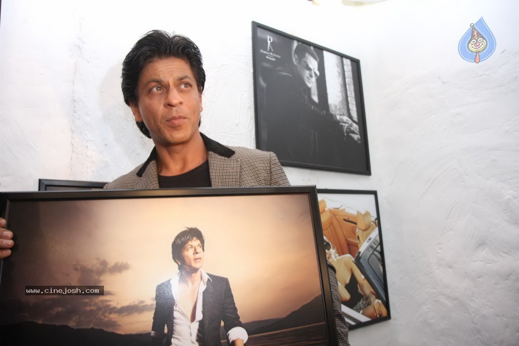 Celebs at Dabboo Ratnani 2013 Calendar Launch - 28 / 122 photos