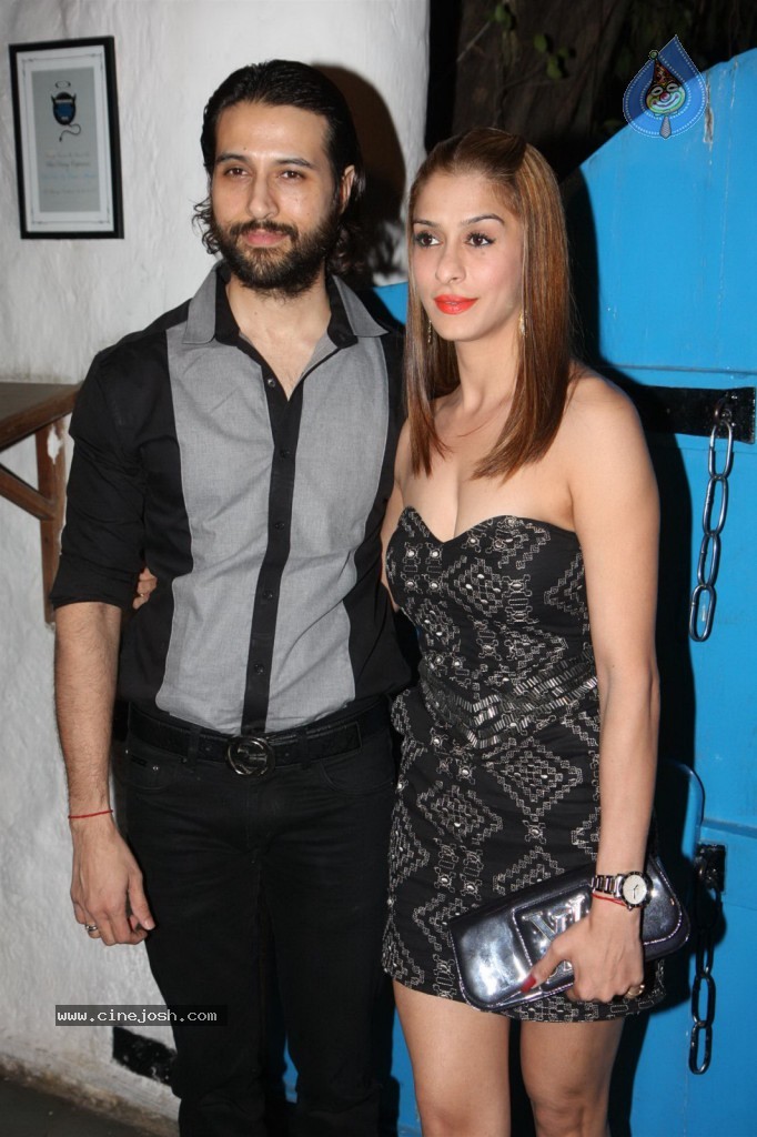 Celebs at Dabboo Ratnani 2013 Calendar Launch - 96 / 122 photos