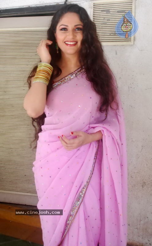 Celebs at Dadasaheb Phalke Academy Awards - 70 / 126 photos