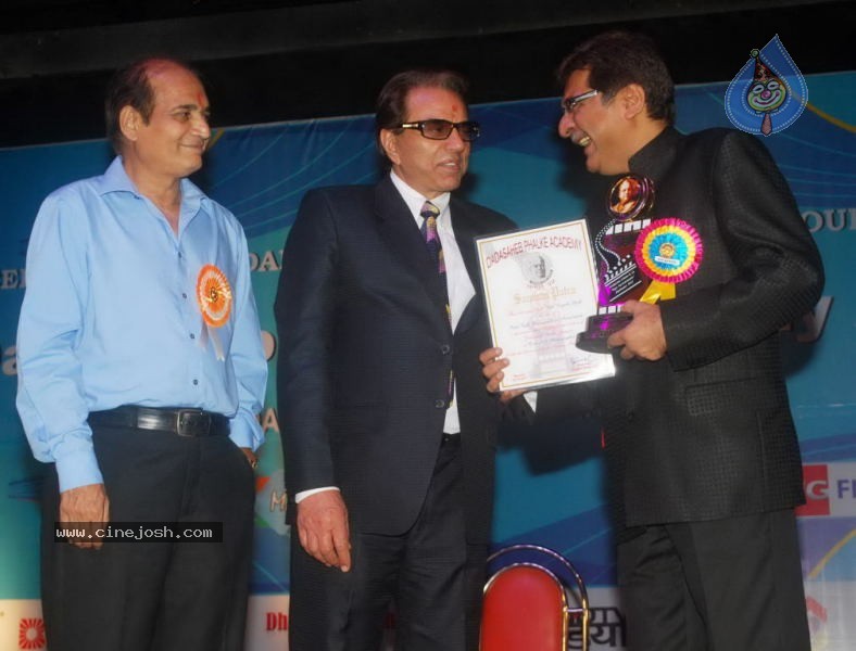 Celebs at Dadasaheb Phalke Academy Awards - 77 / 126 photos