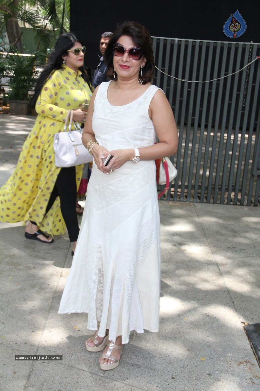 Celebs at Dil Dhadakne Do Film Music Launch - 42 / 160 photos