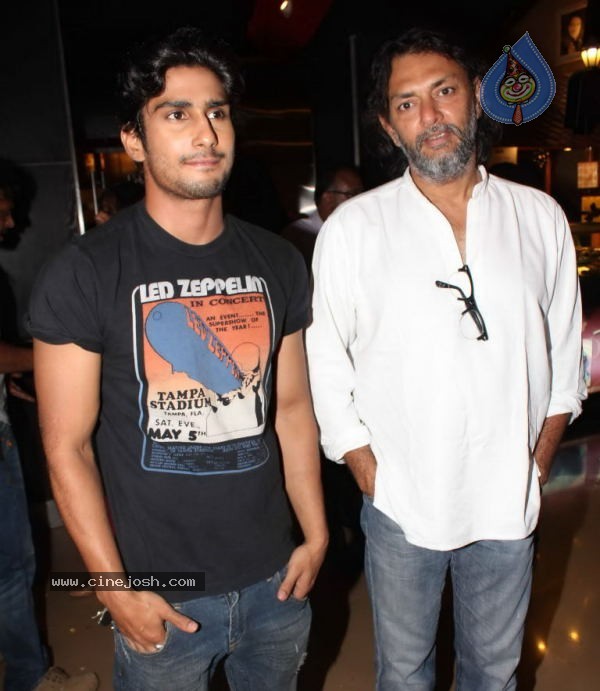 Celebs at Dum Maaro Dum Special Screening - 22 / 32 photos
