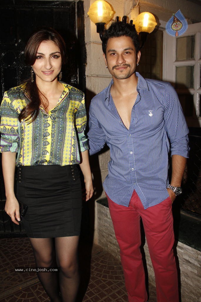 Celebs at Ekta Kapoor Hosted Bday Party - 32 / 110 photos
