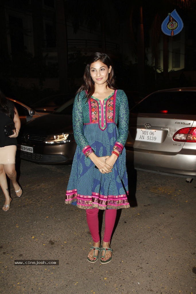 Celebs at Ekta Kapoor Hosted Bday Party - 87 / 110 photos
