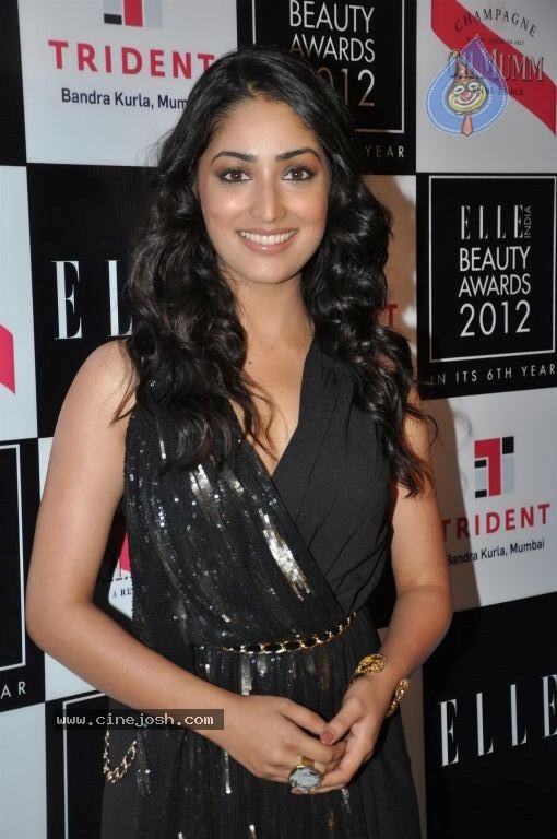 Celebs at Elle Beauty Awards 2012 - 13 / 59 photos