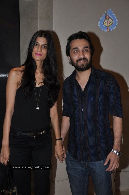 Celebs at Elle Beauty Awards 2012 - 14 / 59 photos