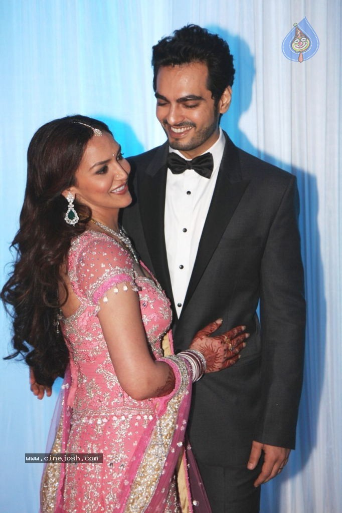 Celebs at Esha Deol Reception Photos - 18 / 89 photos