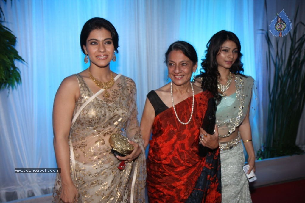 Celebs at Esha Deol Reception Photos - 29 / 89 photos