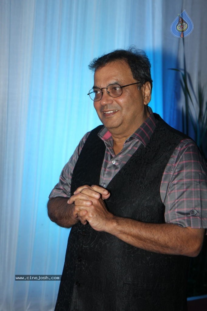 Celebs at Esha Deol Reception Photos - 46 / 89 photos