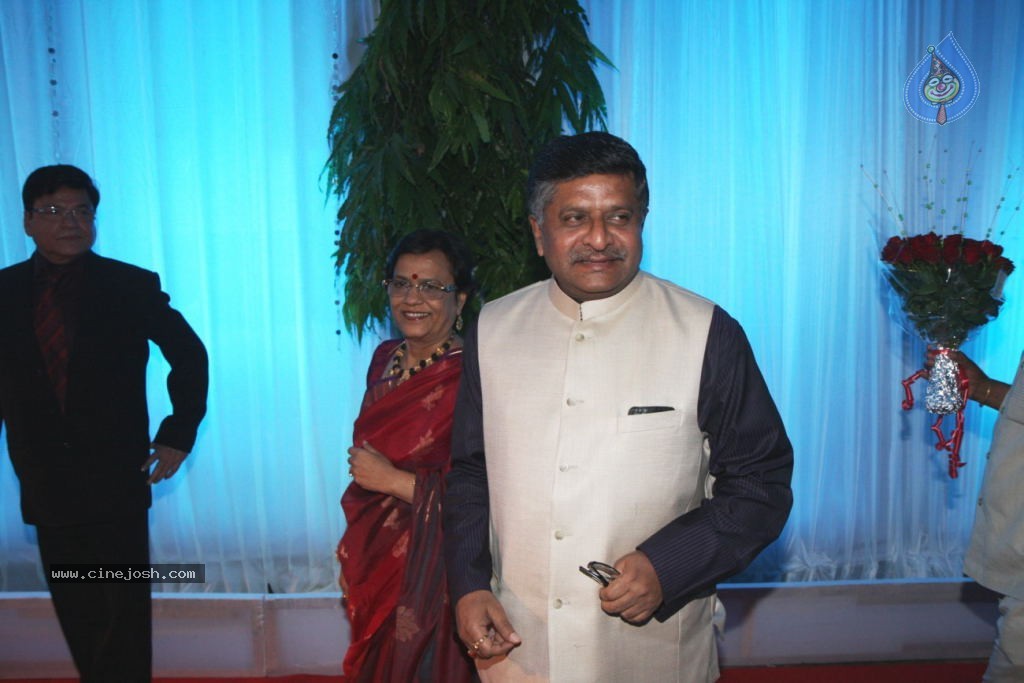 Celebs at Esha Deol Reception Photos - 59 / 89 photos