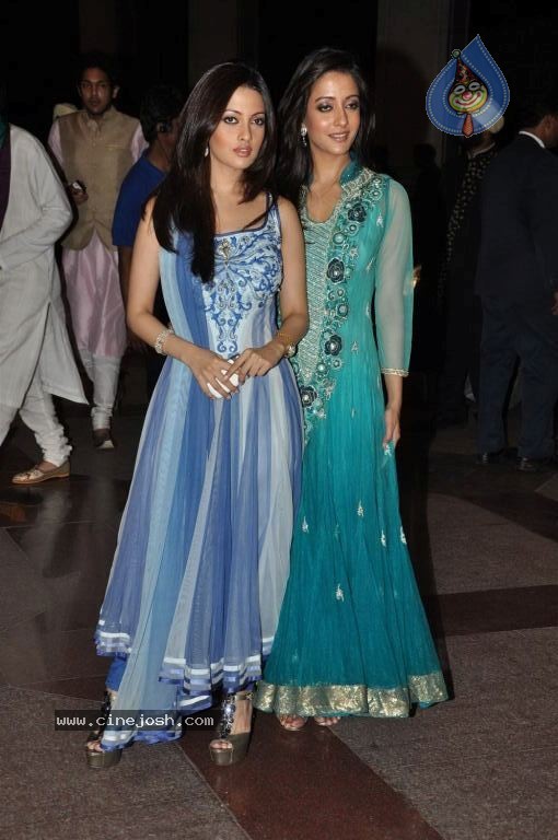 Celebs at Esha Deol Sangeet Ceremony - 145 / 149 photos