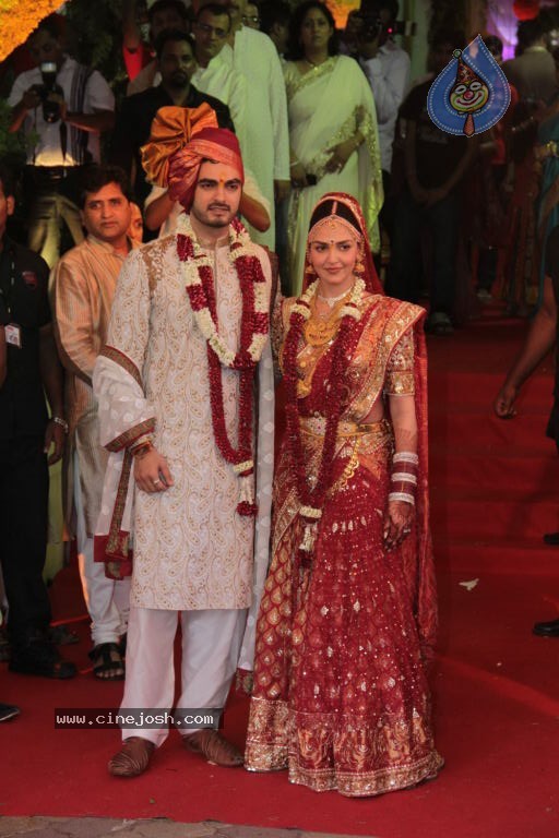 Celebs at Esha Deol Wedding - 36 / 75 photos