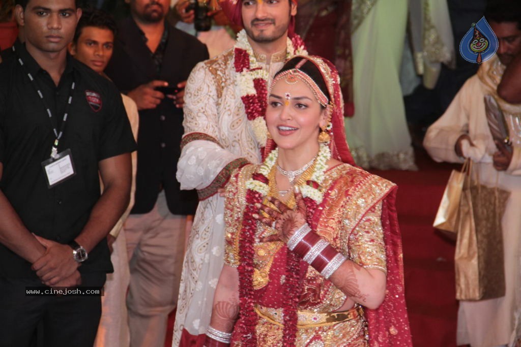 Celebs at Esha Deol Wedding - 60 / 75 photos