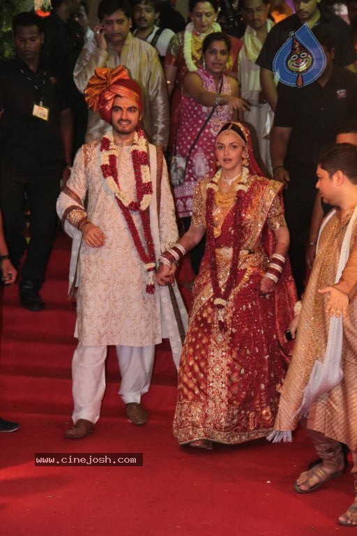 Celebs at Esha Deol Wedding - 63 / 75 photos