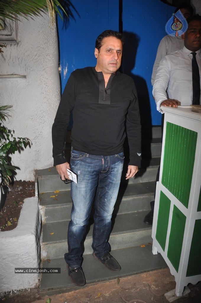 Celebs at Finding Fanny Fernandes Wrap up Party - 31 / 63 photos