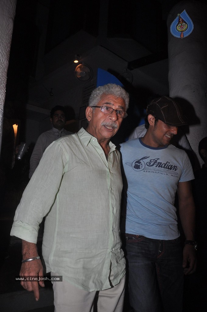 Celebs at Finding Fanny Fernandes Wrap up Party - 45 / 63 photos